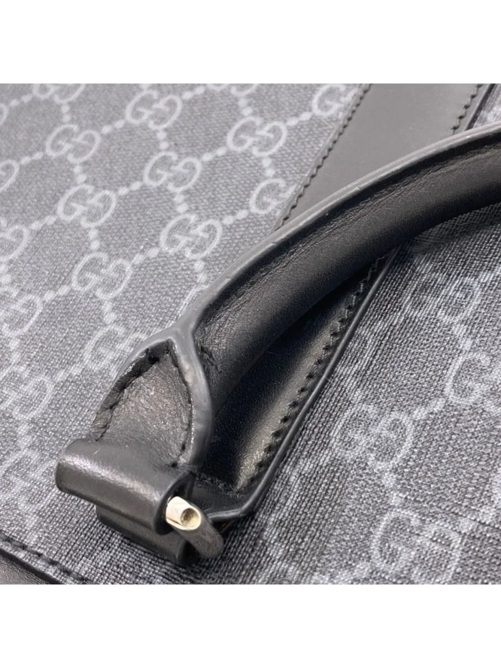 Gucci GG Supreme Business Bag